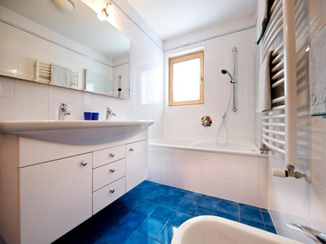Others 4, Residence Kampidell, Bolzano