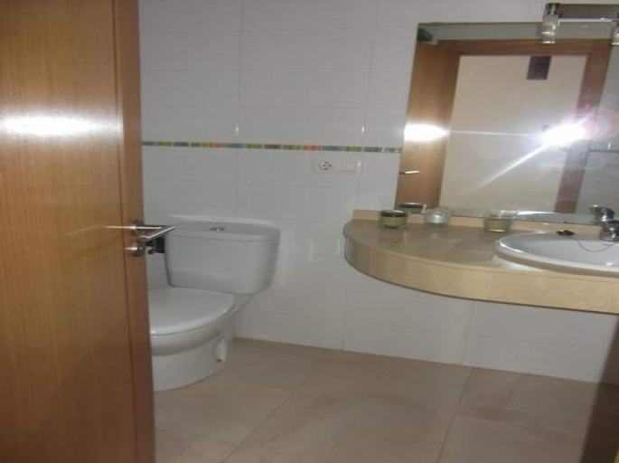Bathroom, Apartment in La Zarzuela, Cadiz 103451 by MO Rentals, Cádiz