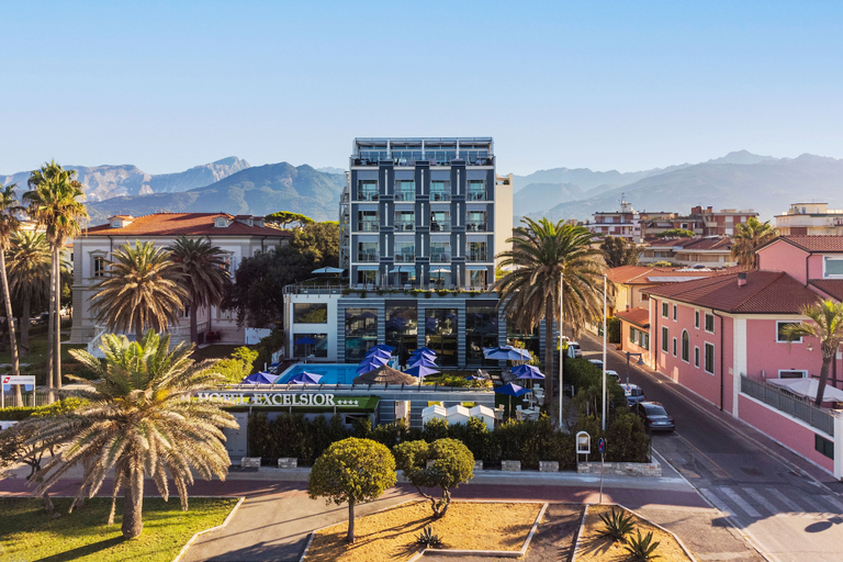 Exterior & Views 2, Hotel Excelsior, Massa Carrara