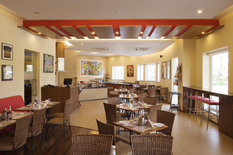 Food & Drinks 4, Lemon Tree Hotel Hinjawadi, Pune