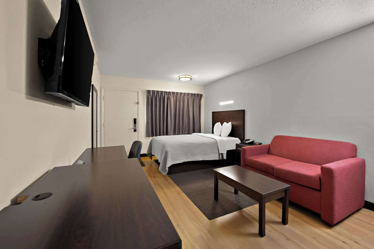 Bedroom 3, Suburban Studios Peoria, Peoria
