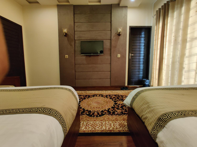 Others 5, Shelton Rezidor Lahore, Lahore
