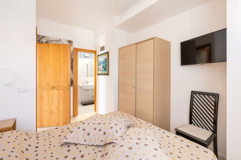 Room 2, 2915 A Casa di Anna by Barbarhouse, Foggia