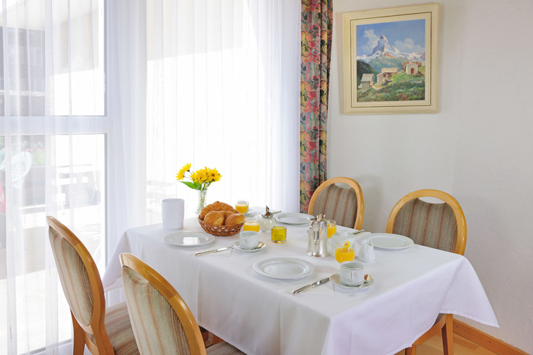 Breakfast area 3, Hotel Alphubel Zermatt, Visp