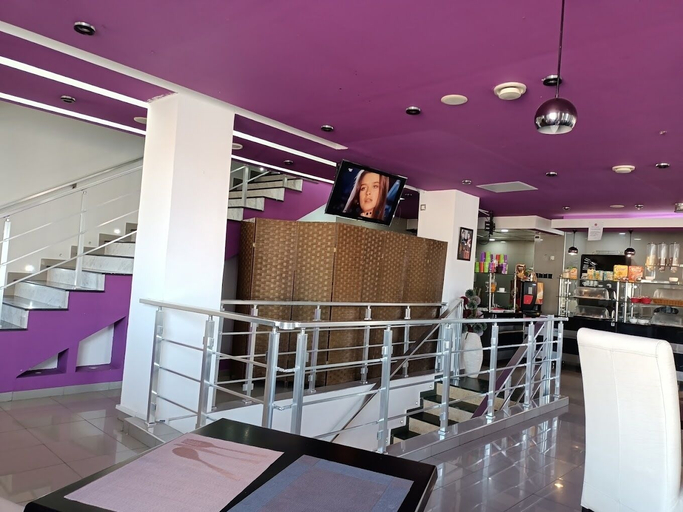 Food & Drinks 3, Calypso, Ain Turk