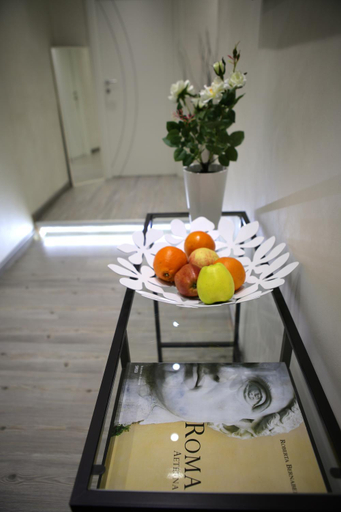 Food & Drinks 4, Arts & Rooms, Rome