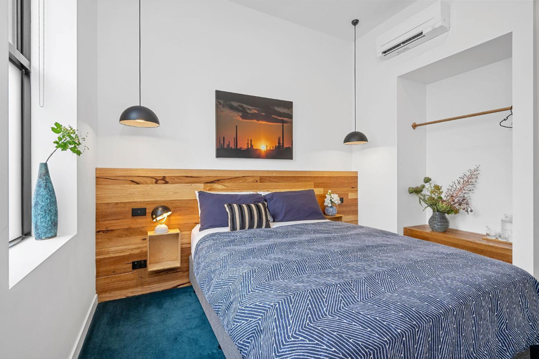 Others 4, The Electric Hotel, Geelong