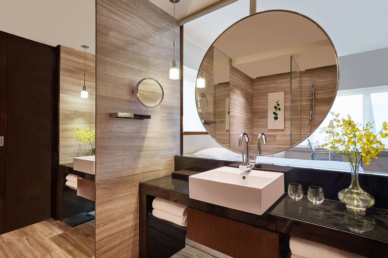 Bathroom 12