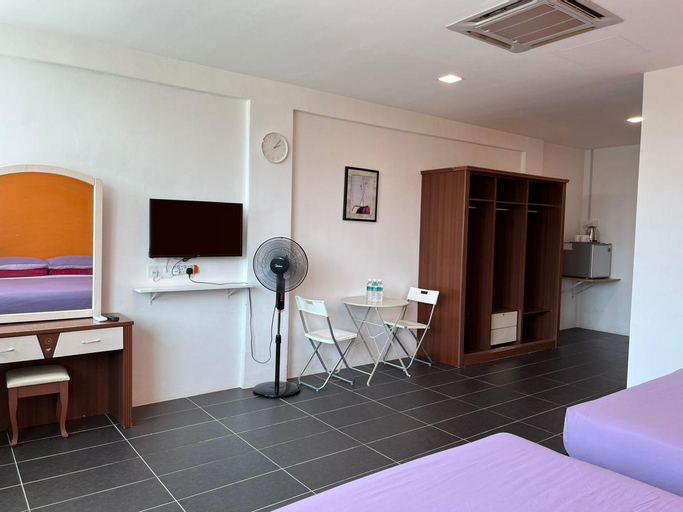 Bedroom 2, YipStay Family Deluxe 201, Kinta