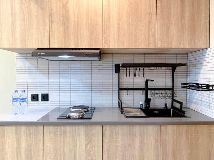 Others 4, Modern Look Studio at LRT City Jatibening Apartment By Travelio, Bekasi