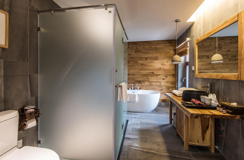Bathroom 6