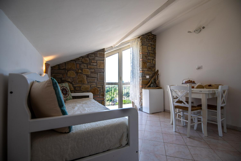 Bedroom 2, Madonna Della Scala, Salerno