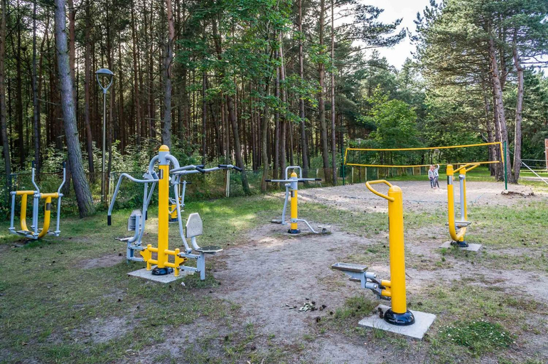 Others 4, OW Carbo Dabki - w sasiedztwie lasu i jeziora, Sławno