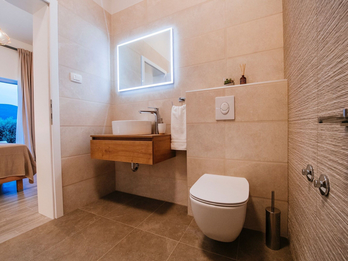 Bathroom 4, Villa With Private Pool and Garden, Novigrad