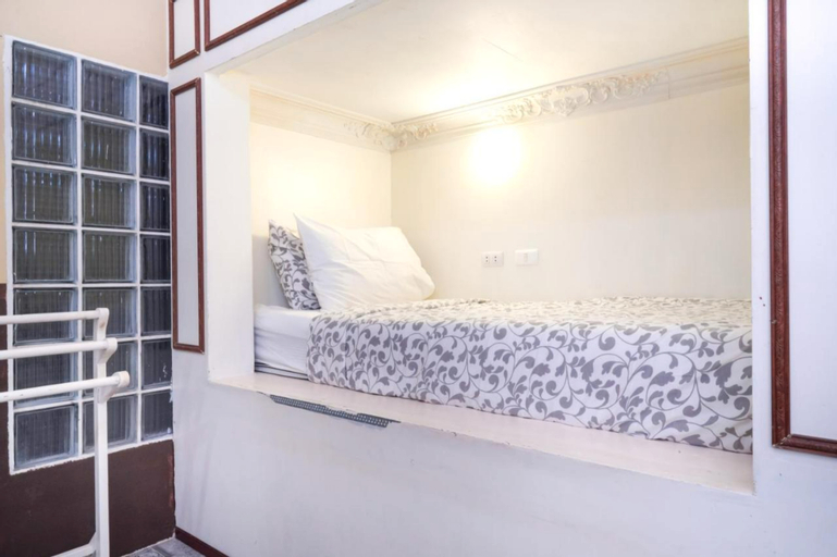 Bedroom 14