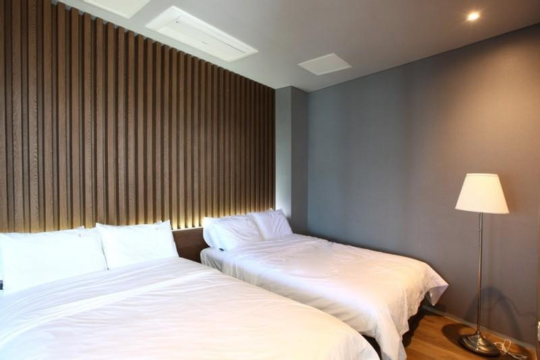 Busan Bodastay The Pent, Suyeong