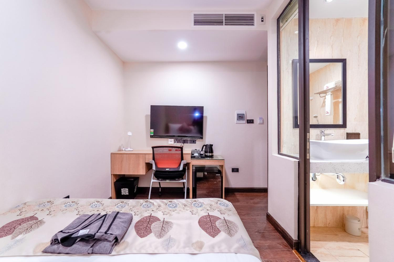 Bedroom 16