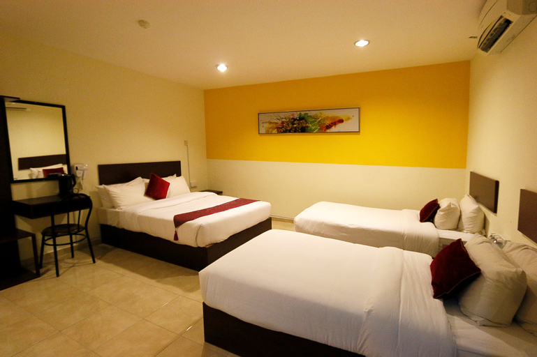 Bedroom 13