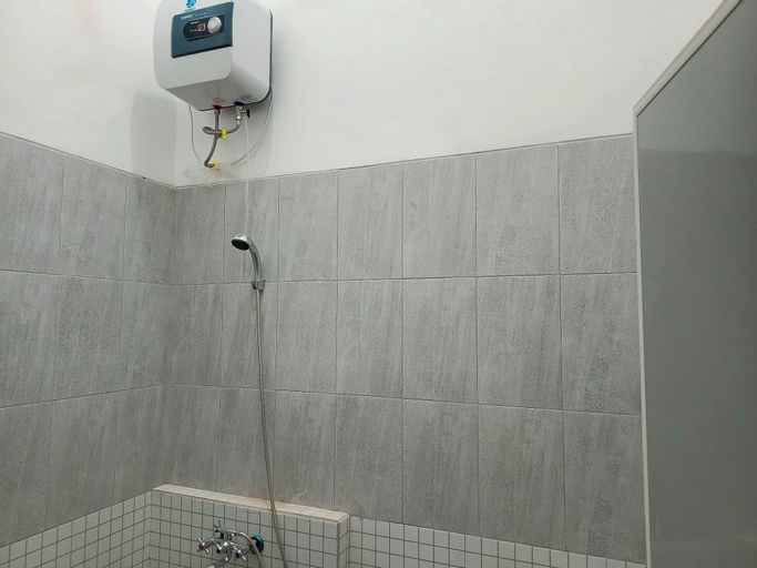 Bathroom 5