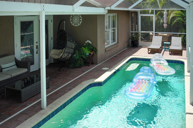 Sport & Beauty 5, Pet-friendly Valrico Vacation Home w/ Lanai!, Hillsborough