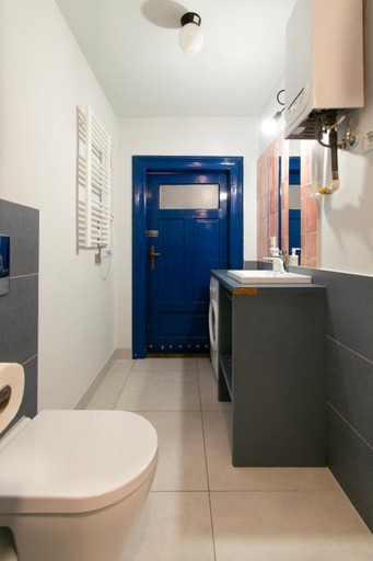Bathroom 3, Prestige location apartments Pijarska street, Kraków City