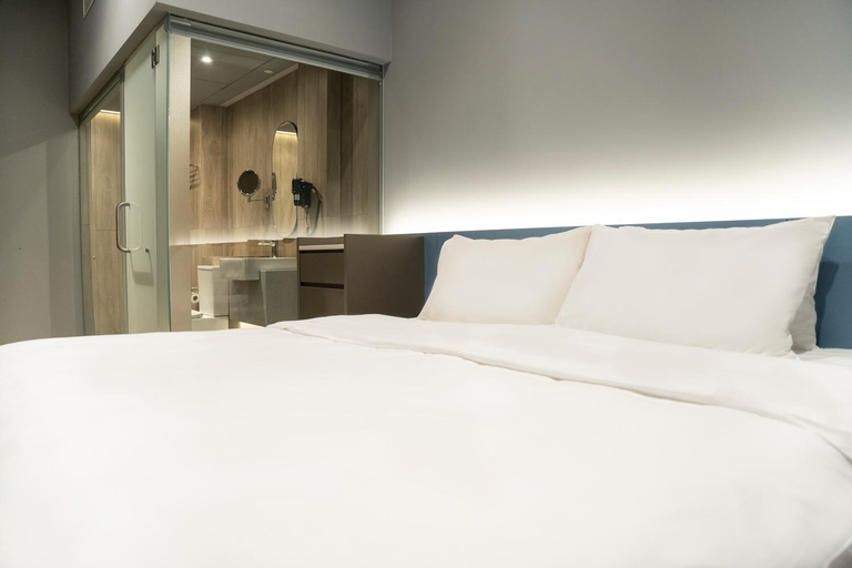 Bedroom 15