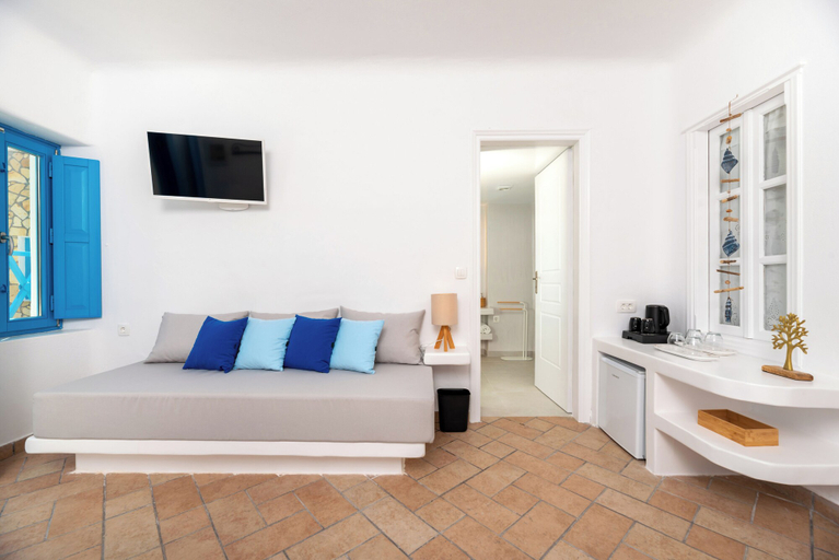 Bedroom 4, Seaside by Manos, South Aegean