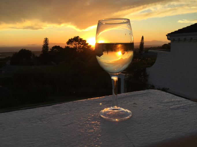 Food & Drinks, Montrose Guesthouse, City of Cape Town