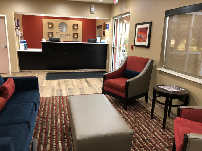 Public Area 2, Comfort Inn Wichita Falls Near University, Wichita