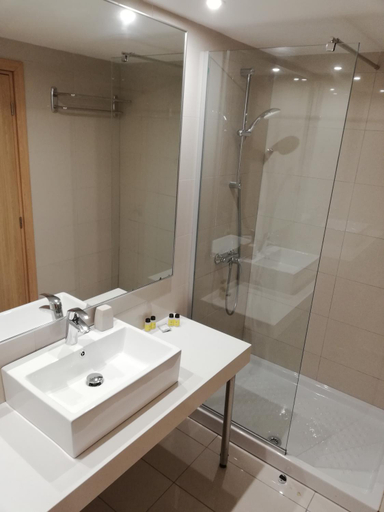 Bathroom 4, JOY Hotel Apts