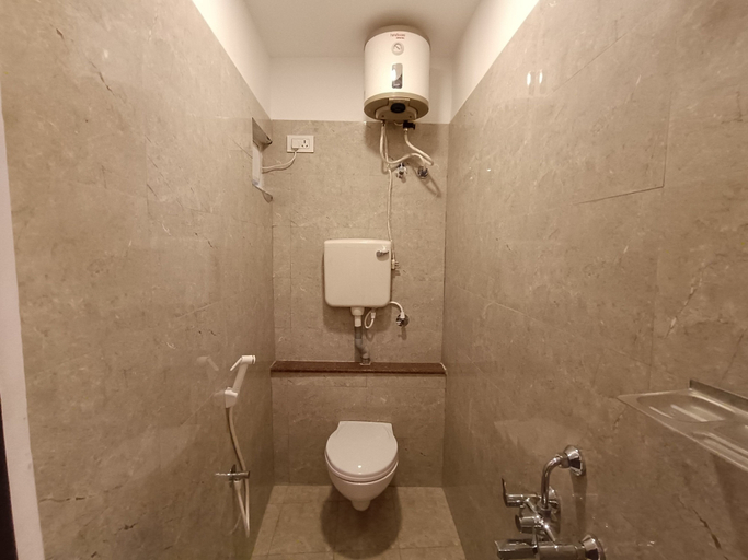 Bathroom 5, Arul Residency, Puducherry