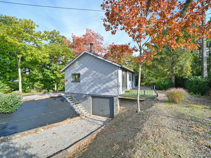 Beautiful chalet for 4 pax quietly located with a beautifully landscaped garden, Namur
