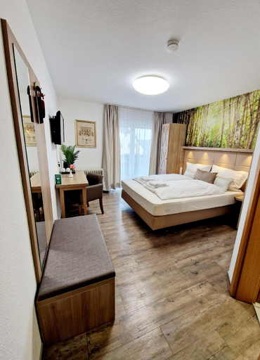Others 3, Hotel Kanta, Ortenaukreis