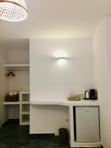 Food & Drinks, Nostos Studios, South Aegean