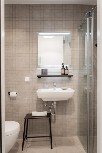 Bathroom 4, Stadsvilla Hotel Mozaic Den Haag, The Hague
