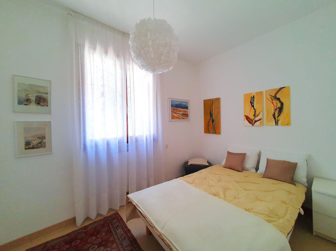 Bedroom 3, Holiday Home in Maccagno with Pool, Varese