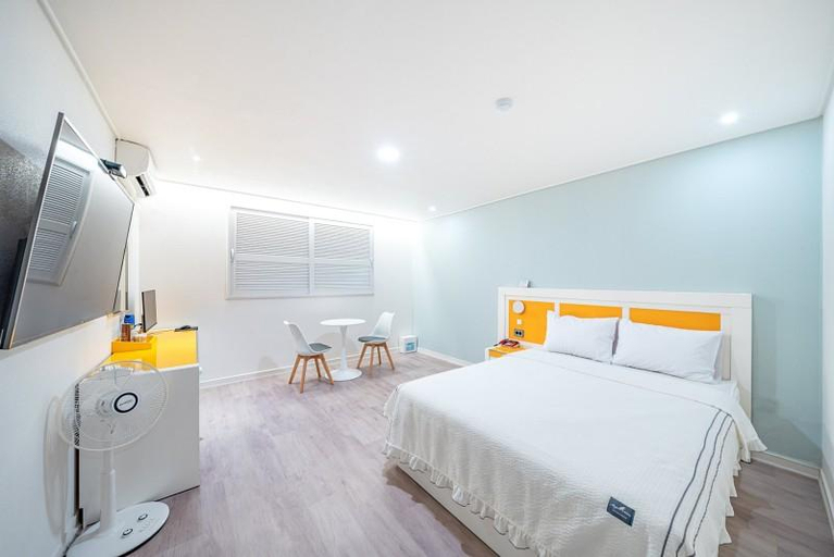 Bedroom 3, Elysian Hotel, Donghae