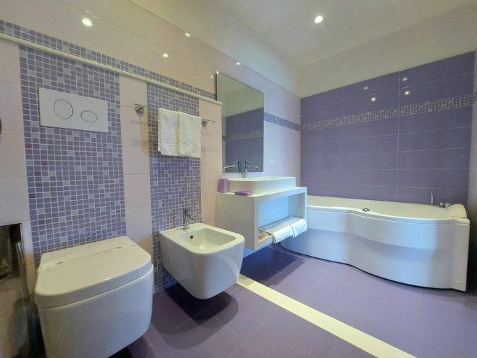 Bathroom 4, Hotel Il Gabbiano Beach, Messina