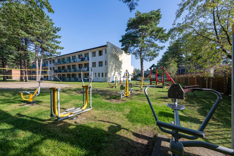 Others 3, OW Carbo Dabki - w sasiedztwie lasu i jeziora, Sławno