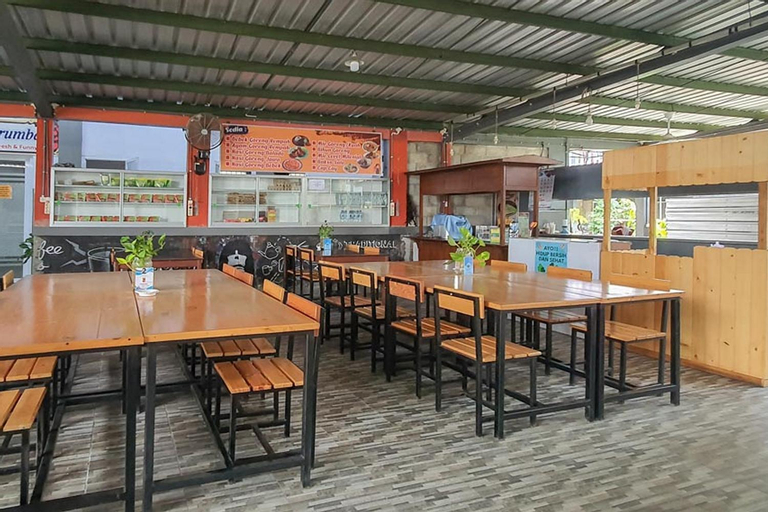 Food & Drinks, Angrumba Family Homestay near RSUD Caruban Mitra RedDoorz, Madiun