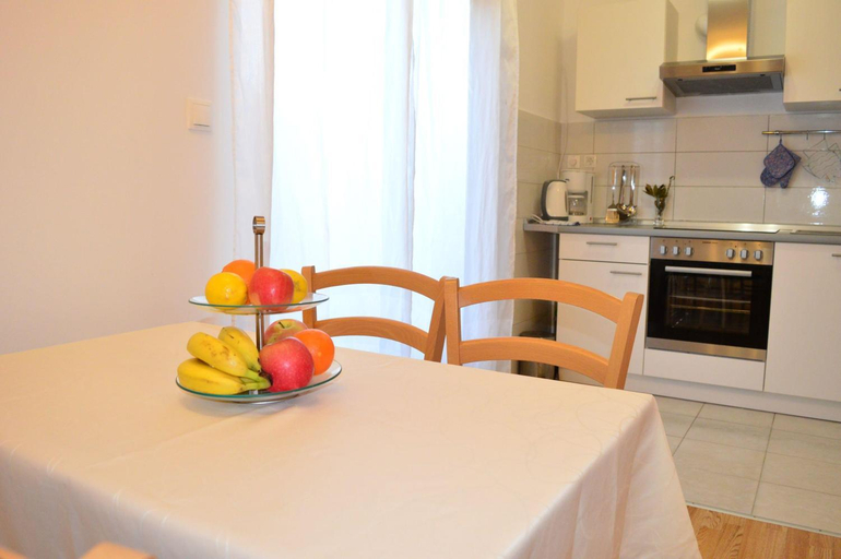 Others 2, Apartments Vilim Tisno, Tisno