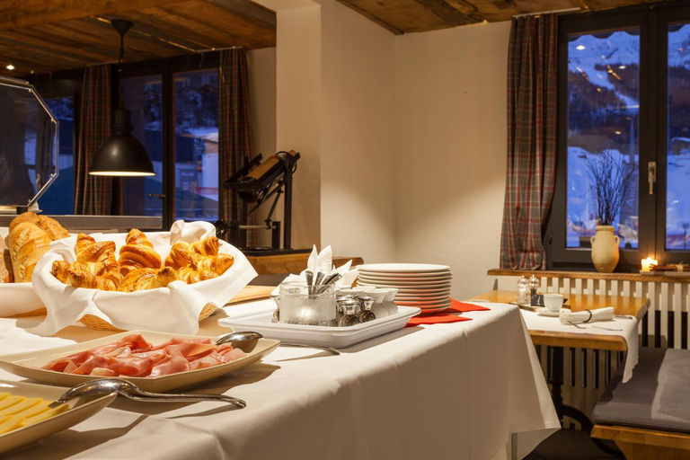Food & Drinks 5, Hotel The Larix, Visp