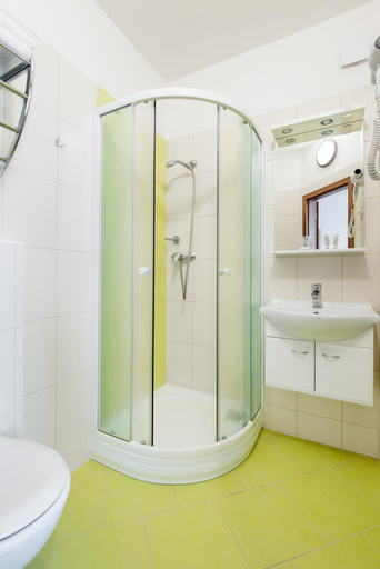 Bathroom 4, Hotel Bon, Jablonec nad Nisou