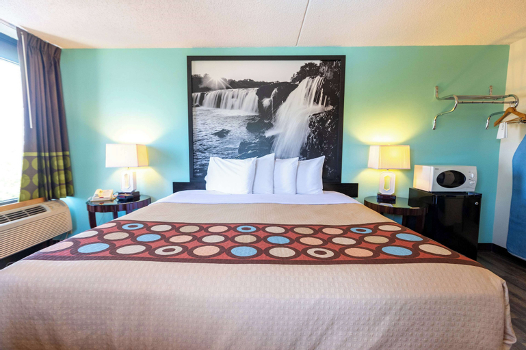 Bedroom 6