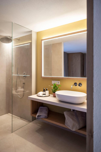 Bathroom 3, OVINA`s HAUS, Bolzano