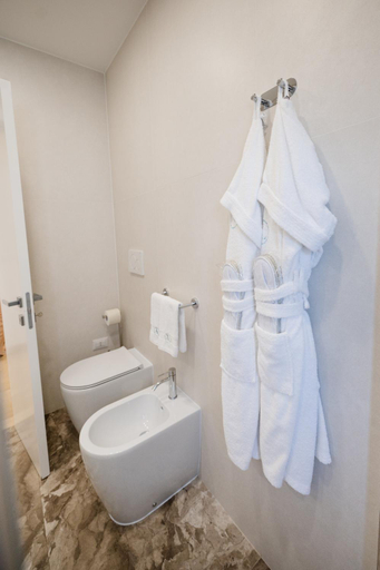 Others 5, Aurelia Sea View, Brindisi
