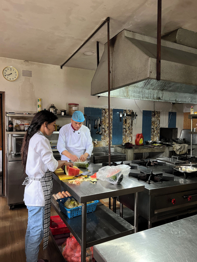 Food & Drinks 5, Ama Garden Sauraha, Narayani