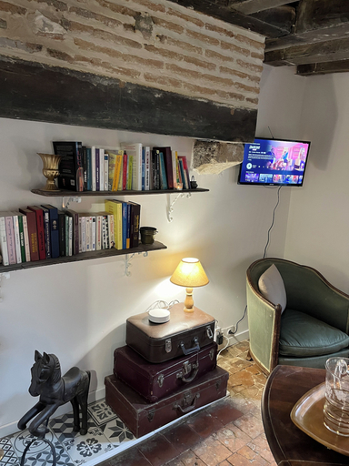 Others 5, Gite Ecurie, Loiret