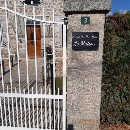Others 2, La maison, Corrèze