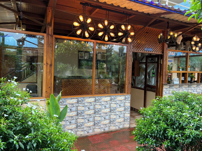 Exterior & Views 2, Ama Garden Sauraha, Narayani